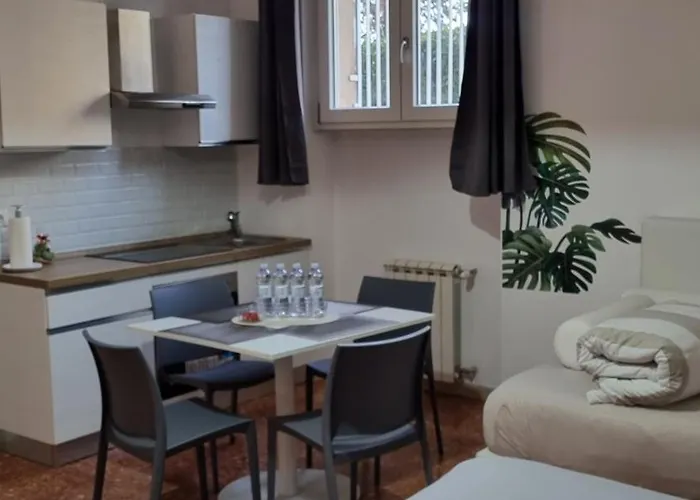 Bam Bam Tiburtina Guest house 4*