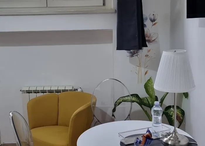 Bam Bam Tiburtina Guest house 4*